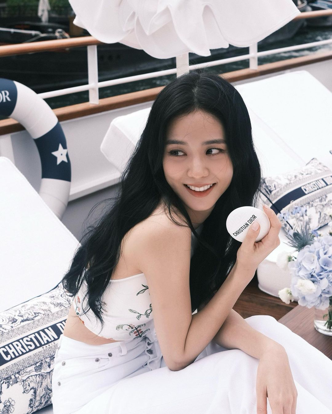 Jisoo for Dior