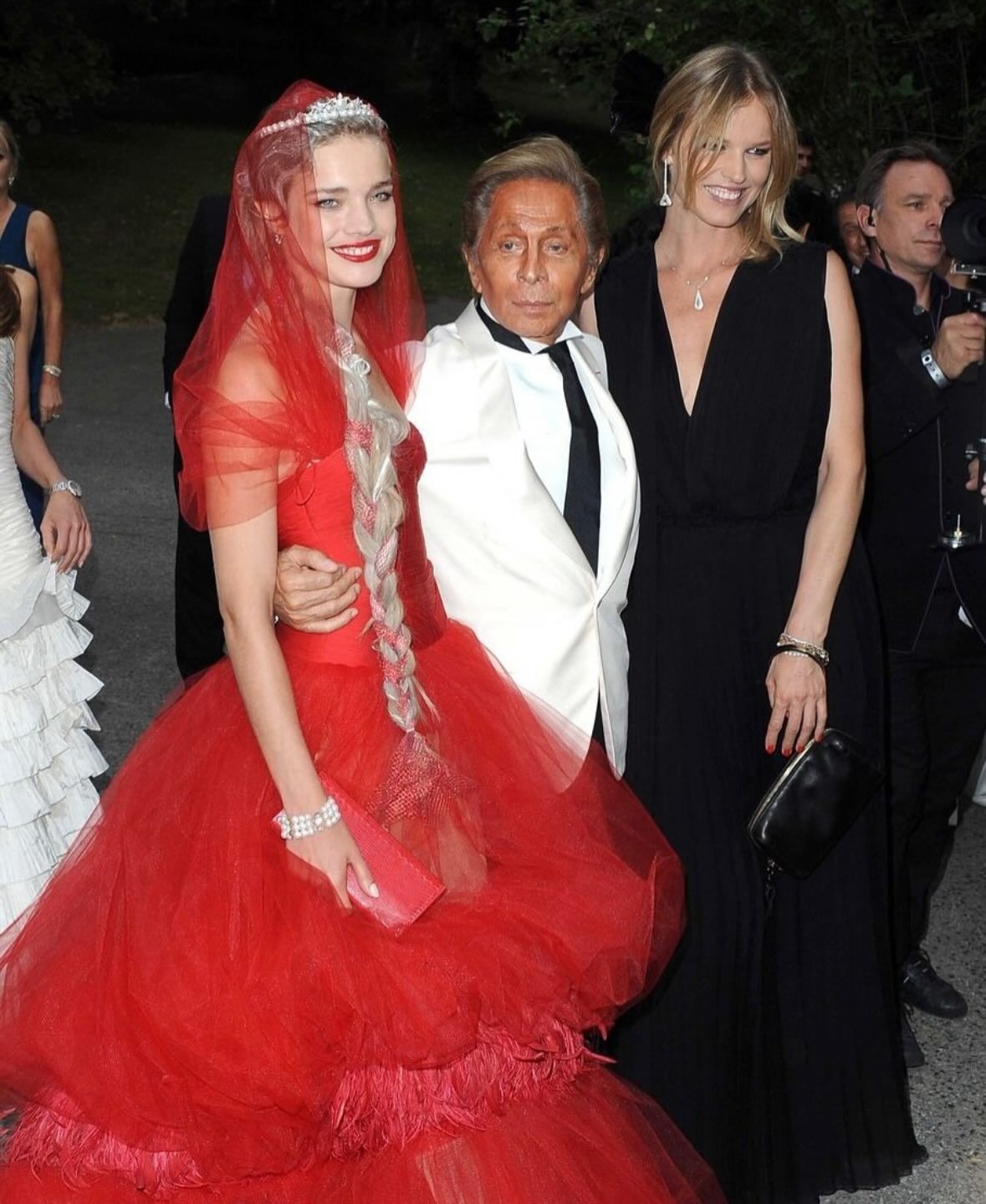 Valentino with Natalia Vodianova and Eva Herzigova
