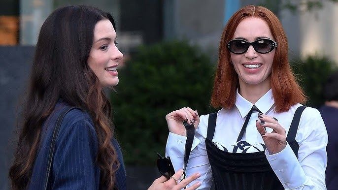 Anne Hathaway & Emily Blunt