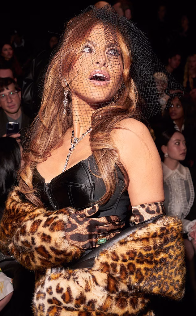 Eva Mendes in Dolce & Gabbana